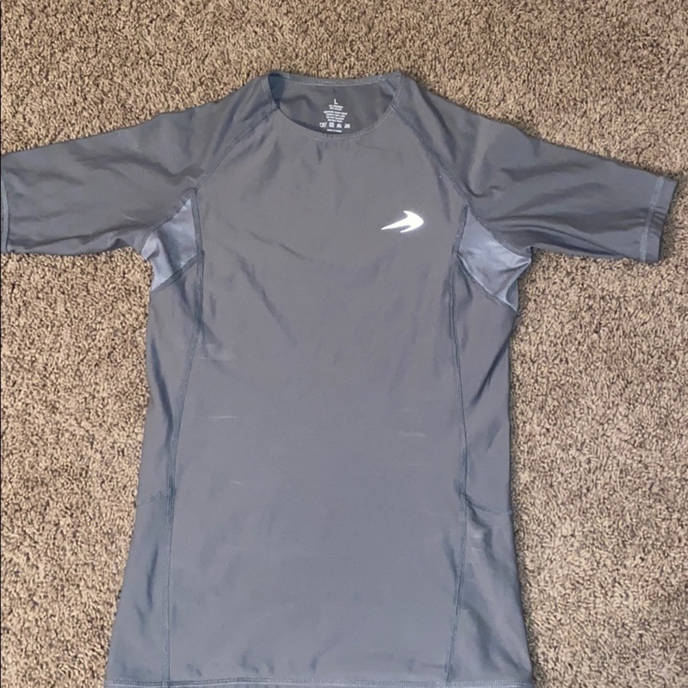 Compressionz men’s sz L grey shirt